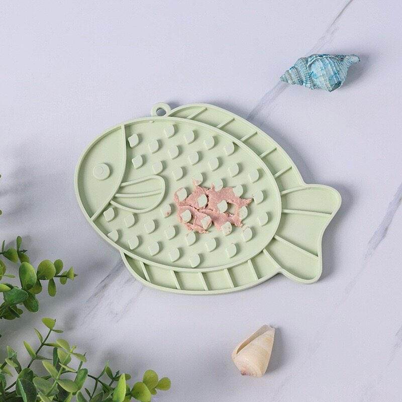 Silicone Suction-cup Licking Slow-feeding Mat photo 3