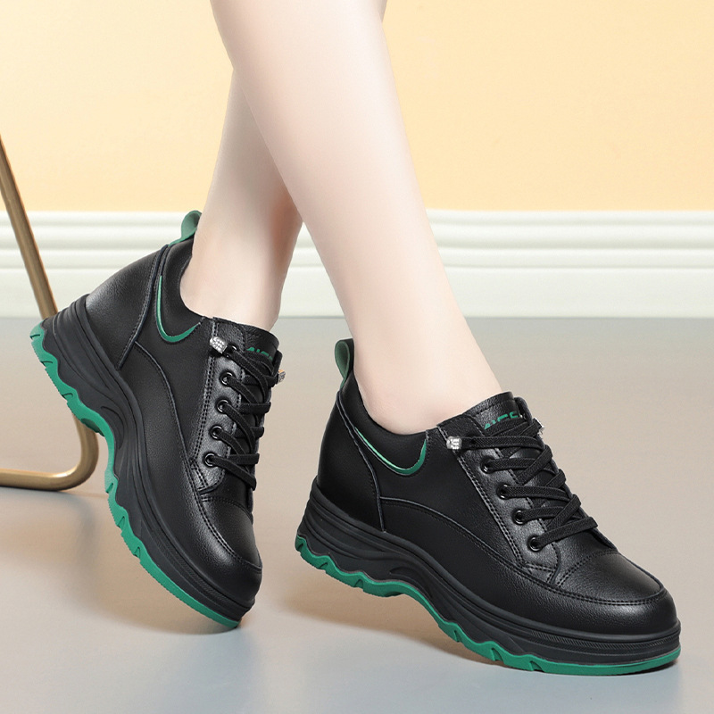 Middle-aged And Elderly Leisure Travel Sneakers photo 5