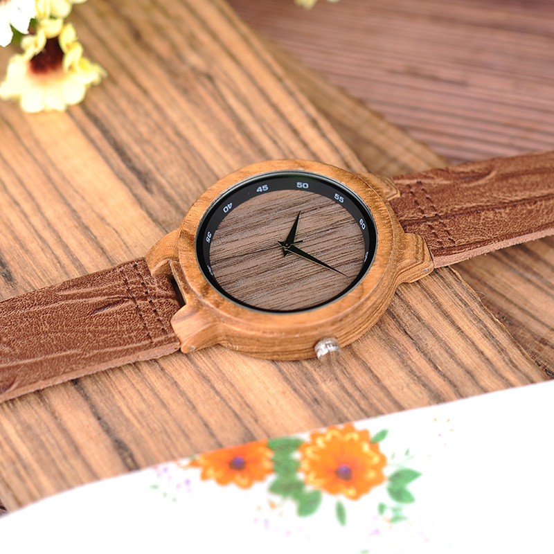 Wooden Classic Analog Quartz Watch Fashionable photo 4