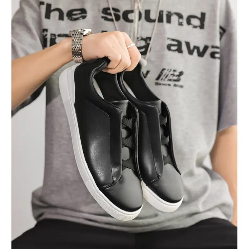 New Men's Casual Slip-on Sneakers photo 6