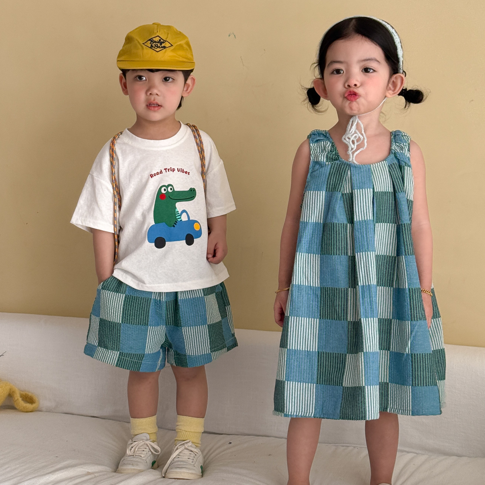 Childrens Short-sleeve Plaid Dress Set photo 3
