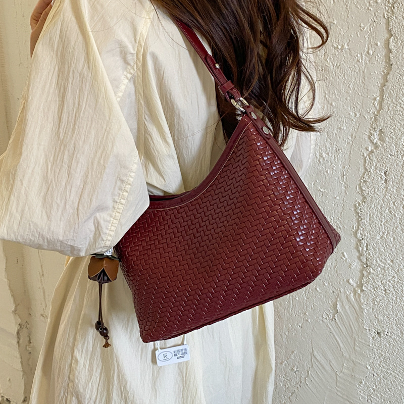 Woven-pattern Underarm Bag Womens Korean-style Niche Single-shoulder Bag photo 5