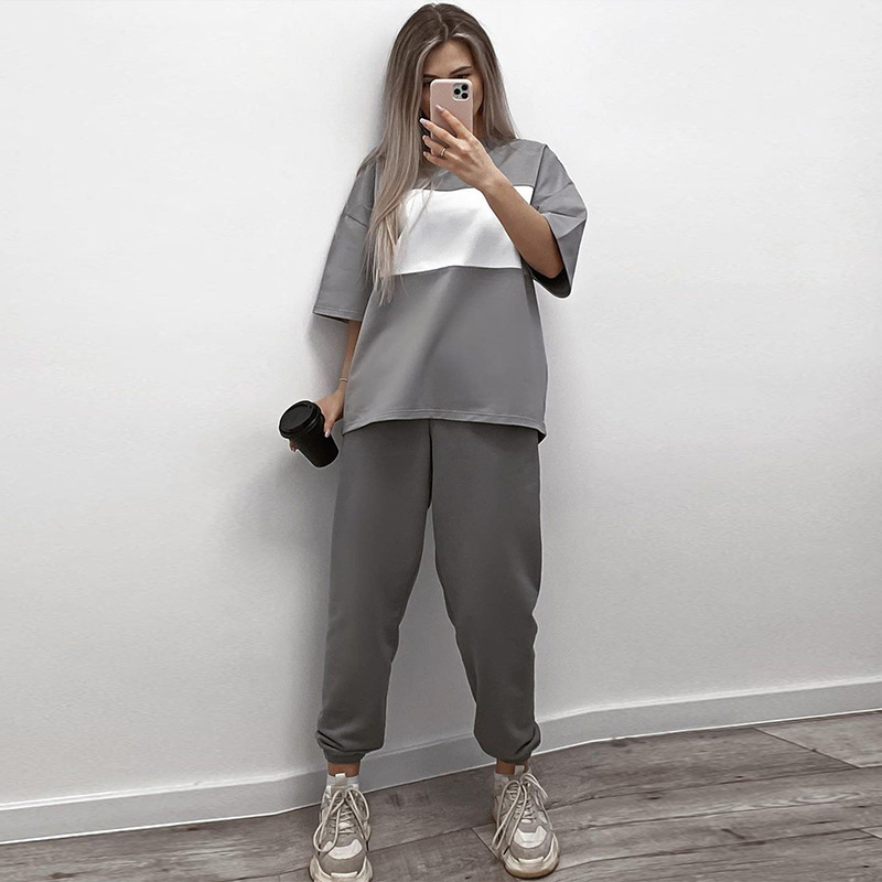 Round-neck Short-sleeve T-shirt Sports One-piece Set photo 1