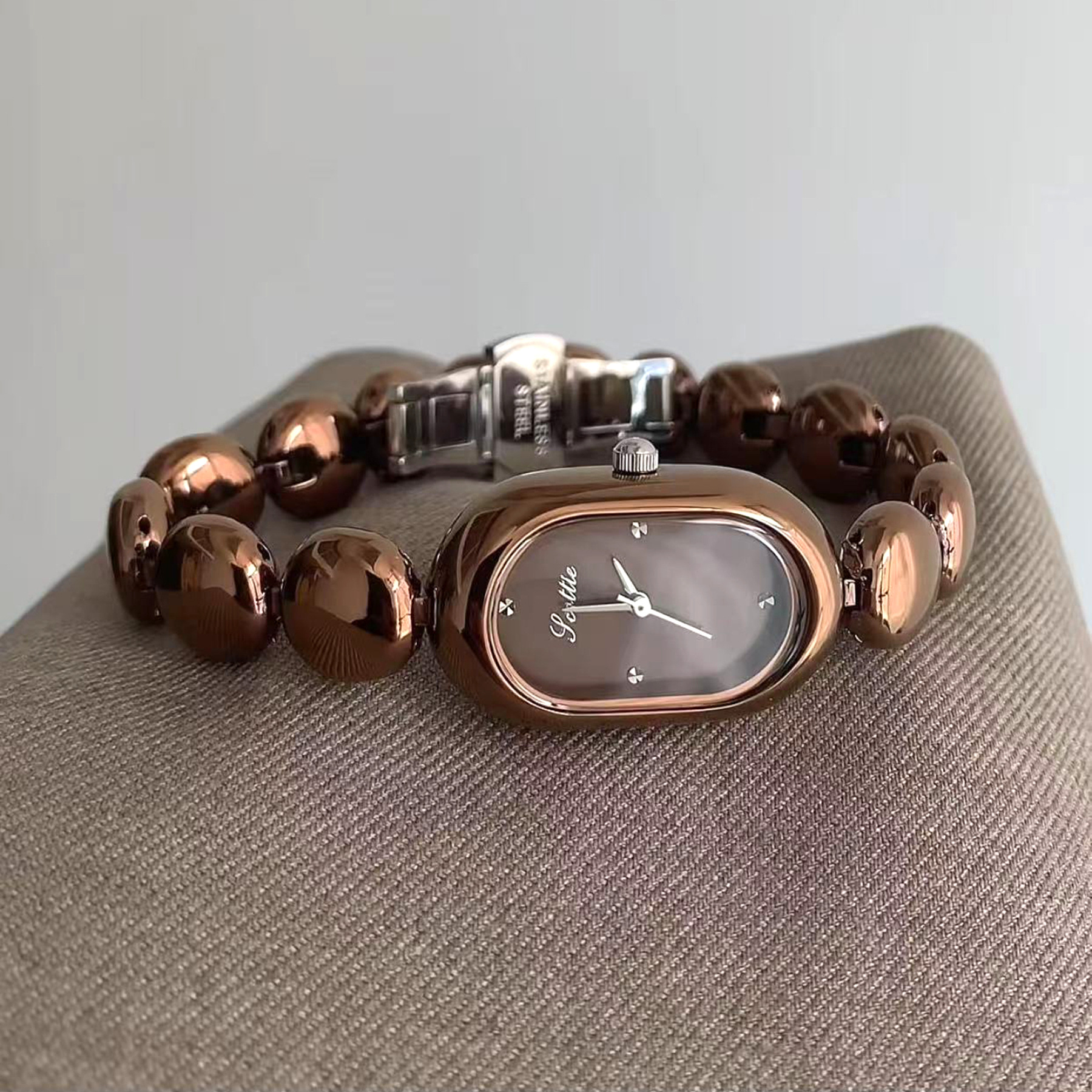 Elegant Oval-shaped Watch Bracelet For Women photo 2