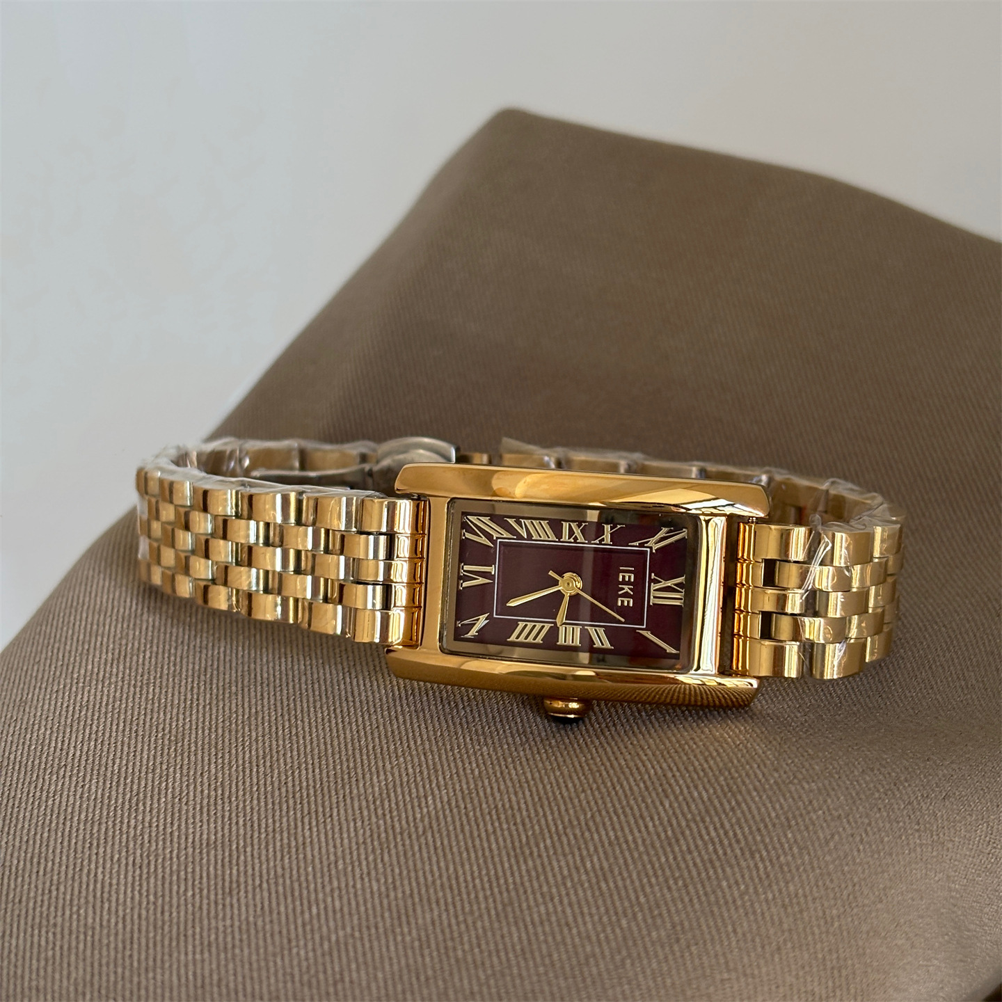 Roman Fashion Girls' Quartz Watch photo 3