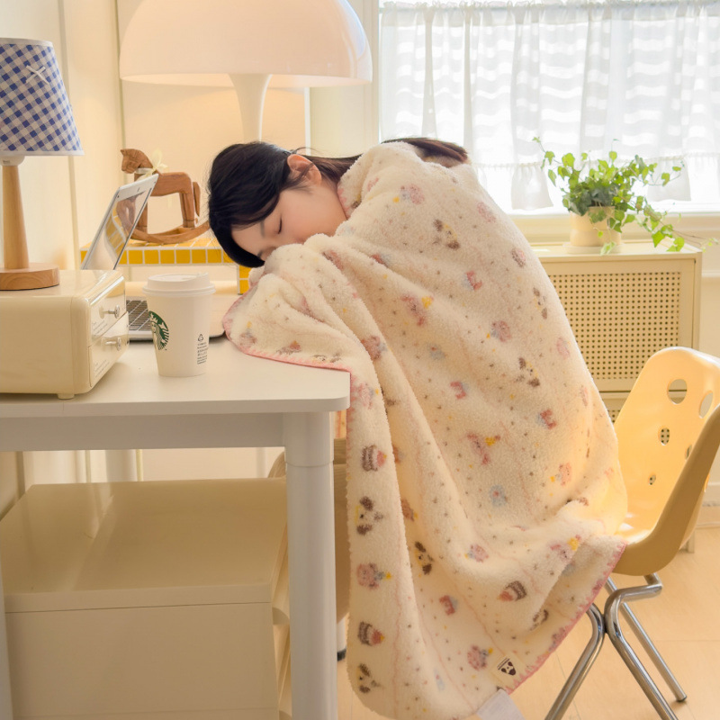 New Sherry Velvet Multifunctional All-Season Blanket Office Shawl Blanket photo 8