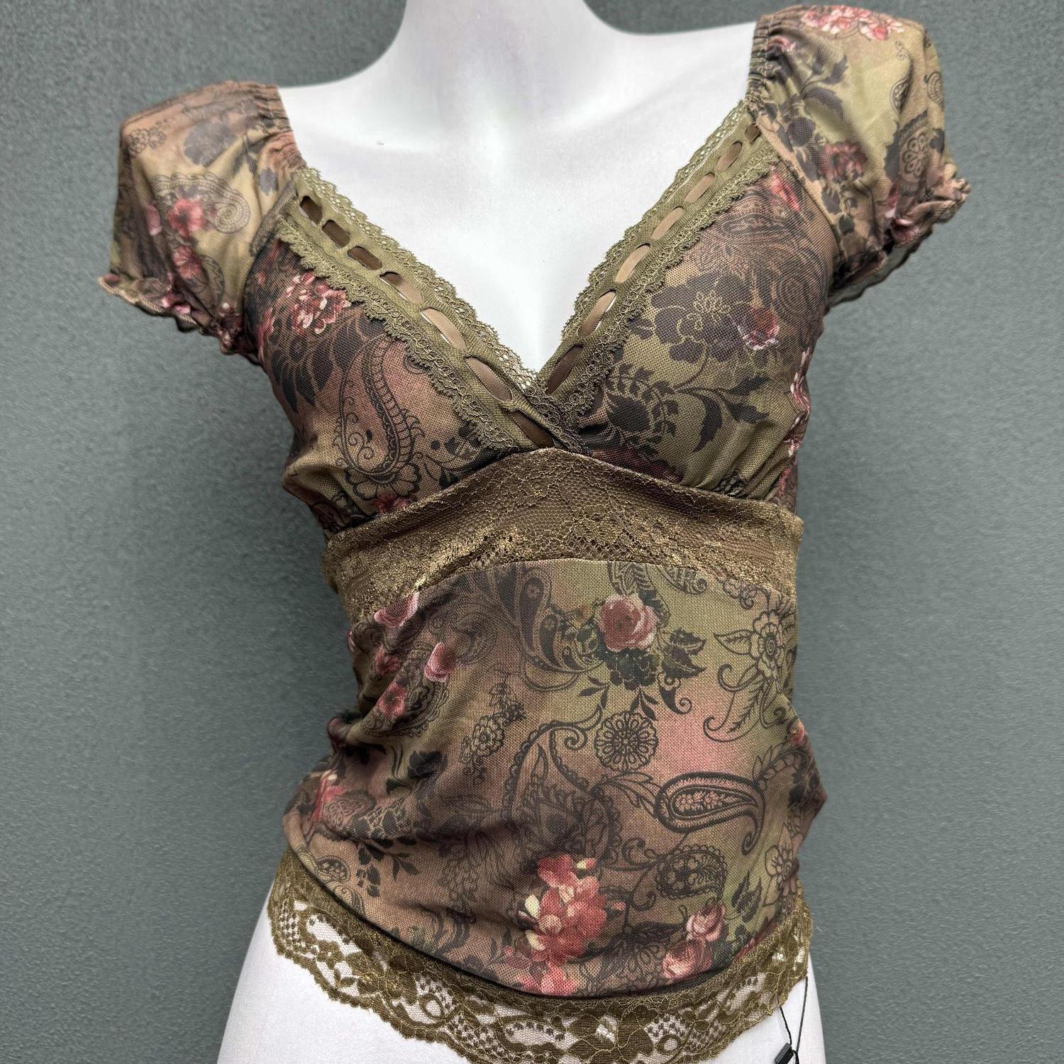 Retro Floral Lace Mesh Short-sleeve Top photo 5