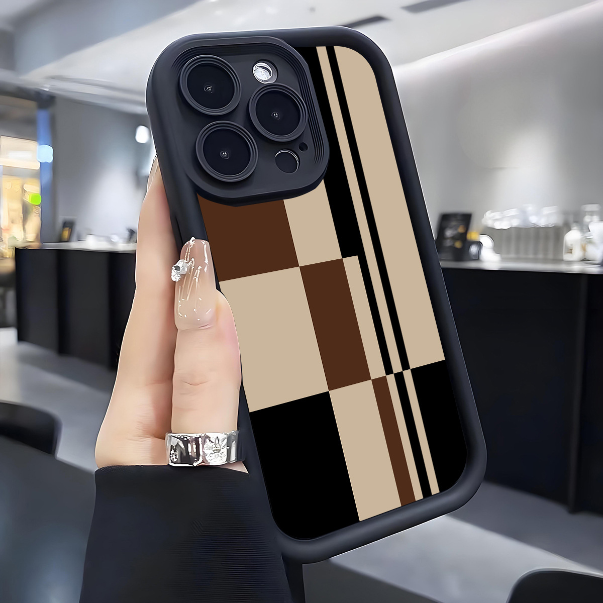 Black Corundum Stepped-eye Phone Case photo 5