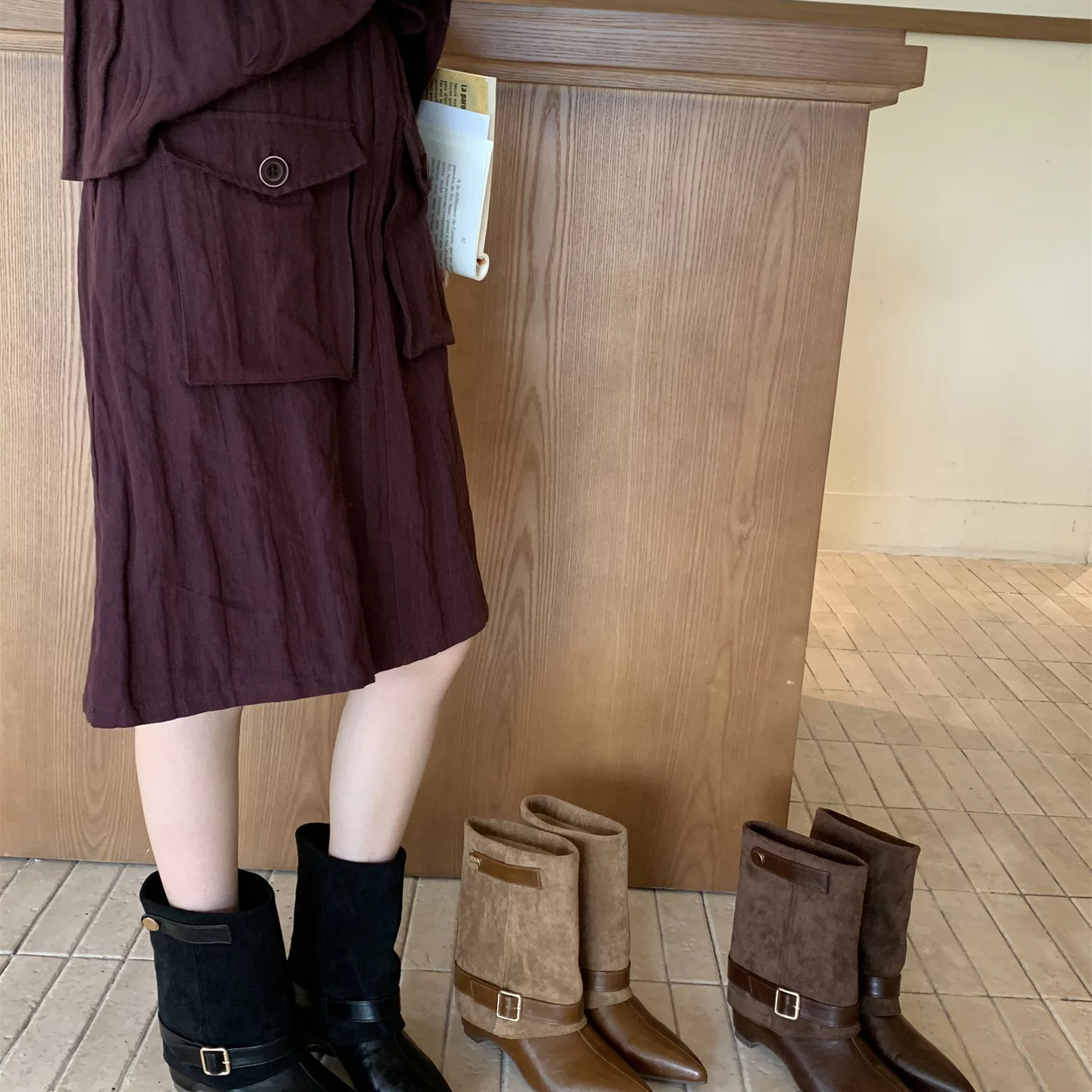 Women's Retro Slimming Western Cowboy Boots photo 4