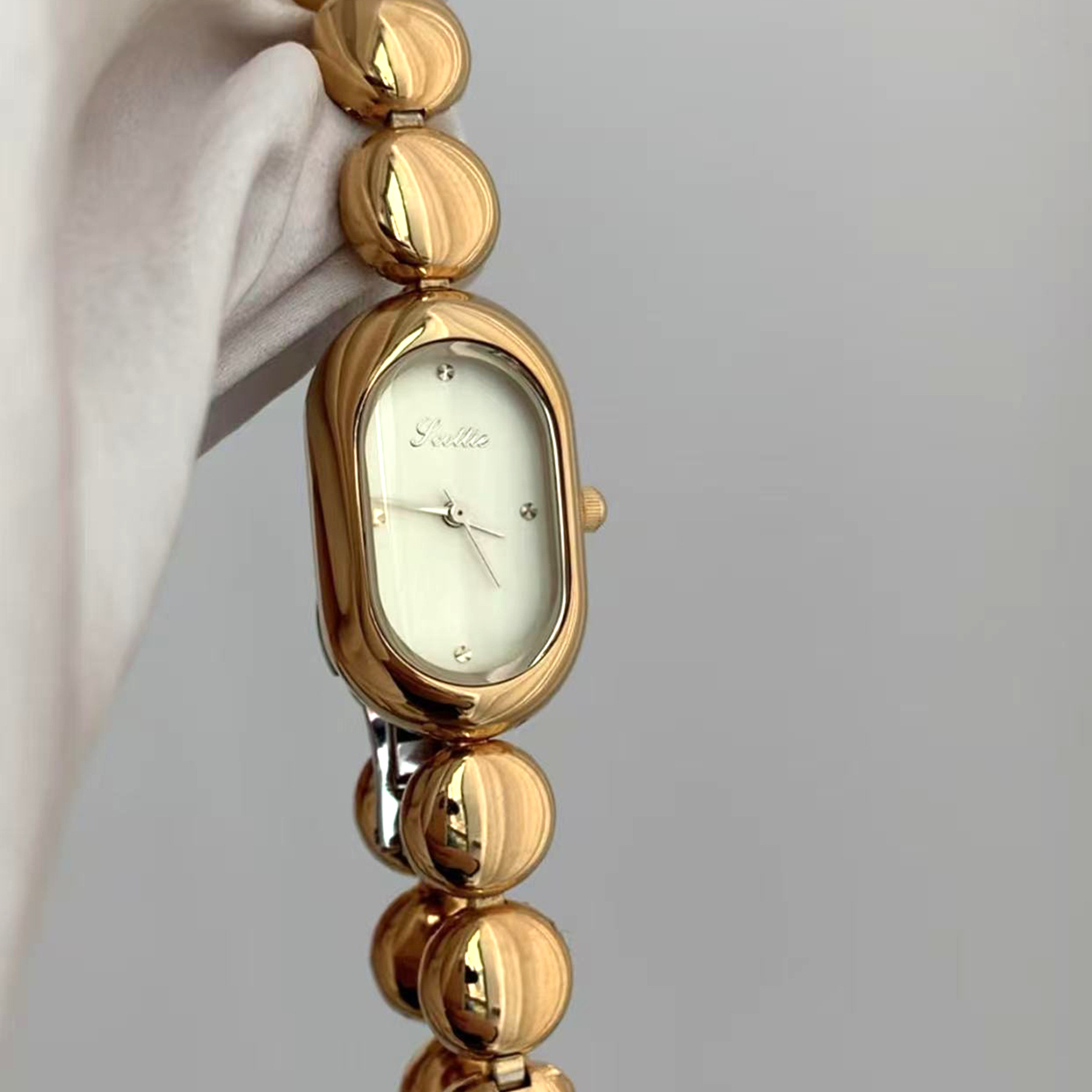 Elegant Oval-shaped Watch Bracelet For Women photo 7