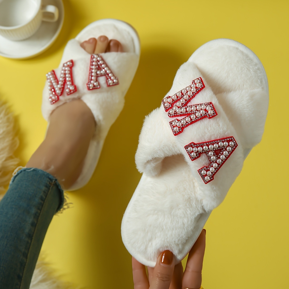 M 32101 Bride Fluffy Slippers Pearl Letters Wedding photo 5