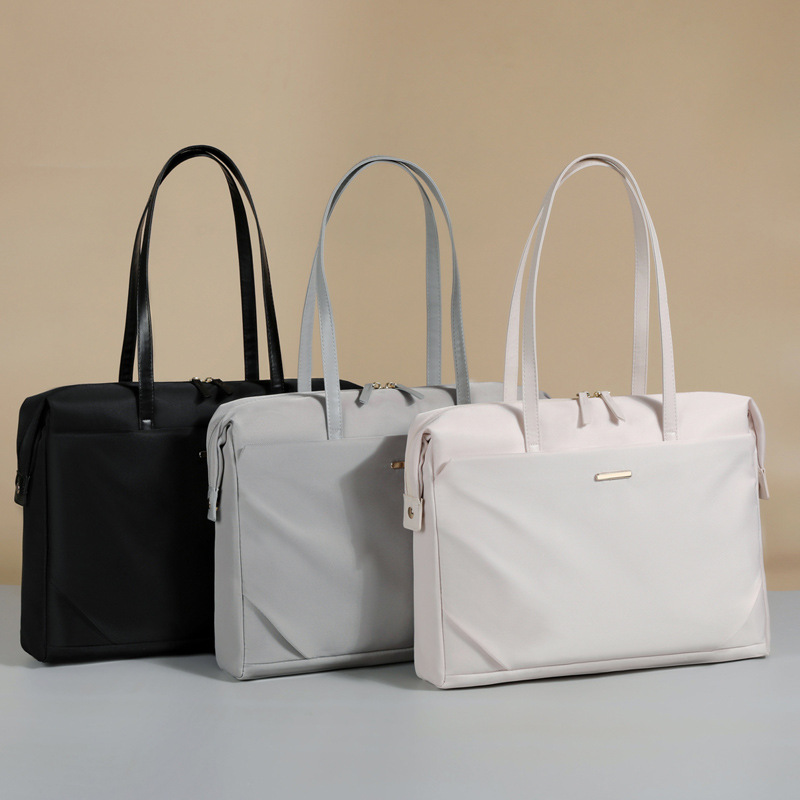 Stylish Casual Lightweight Laptop Bag For Commuting photo 1