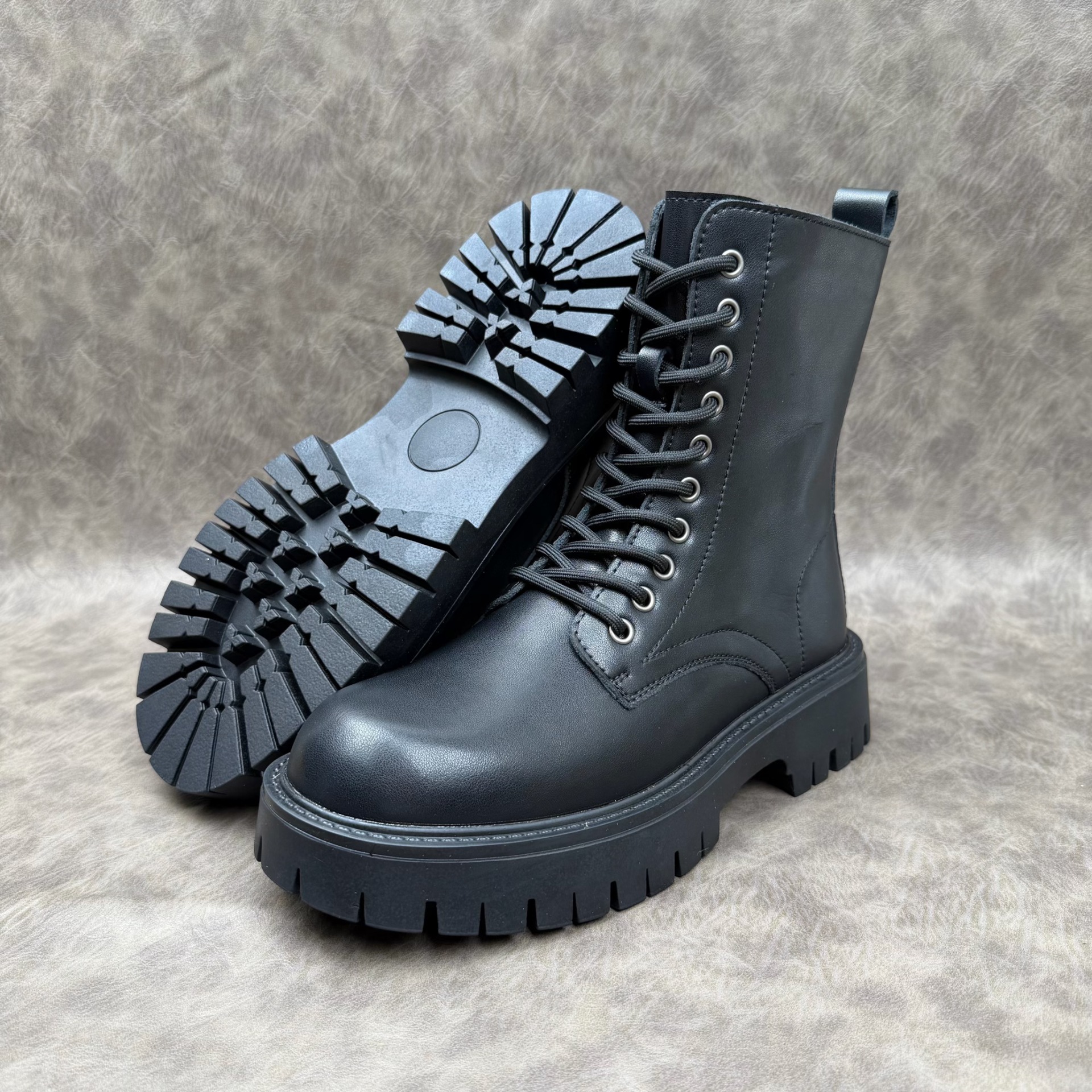 Men's Warm Thick-soled Leather Boots photo 4