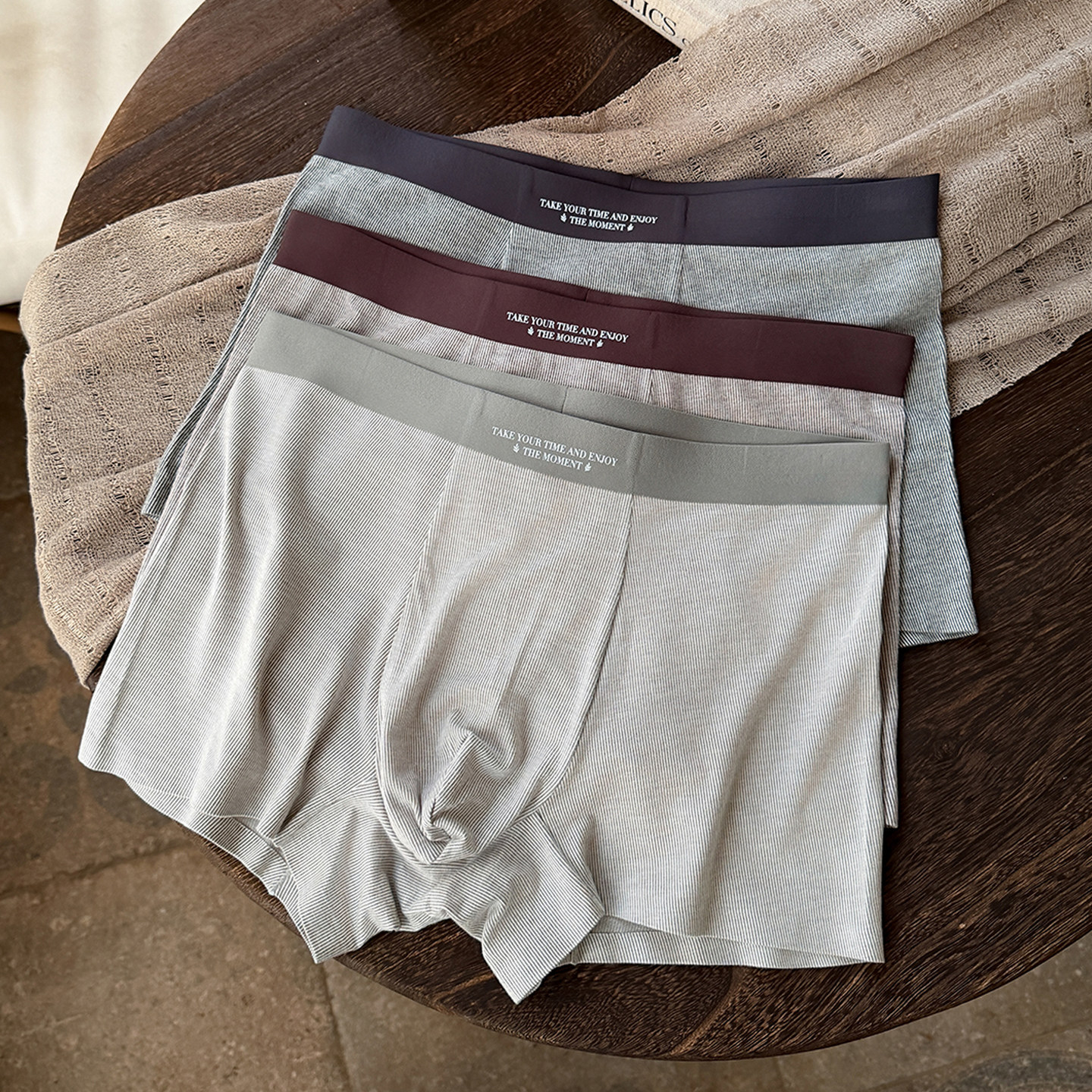 Autumn And Winter Fine Warm Velvet Brushed Warm Underwear For Men photo 5