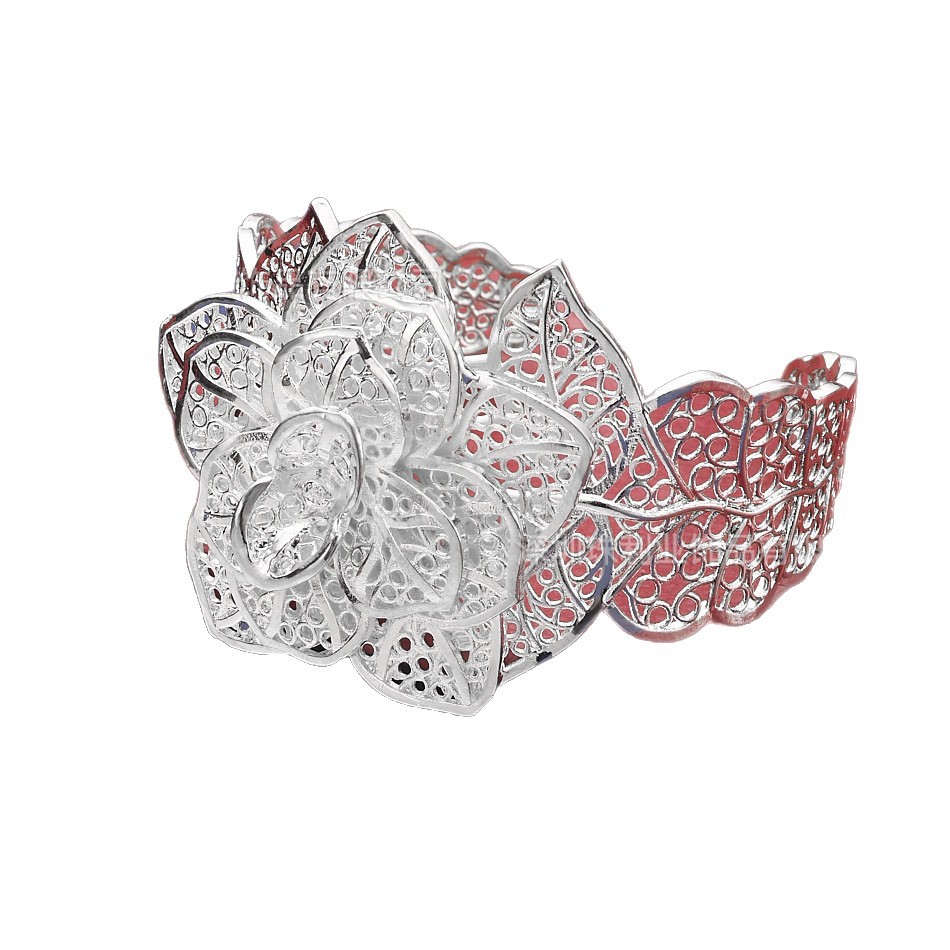 Fashionable Hollowed-Out Open-End Women's Bracelet Jewelry photo 2