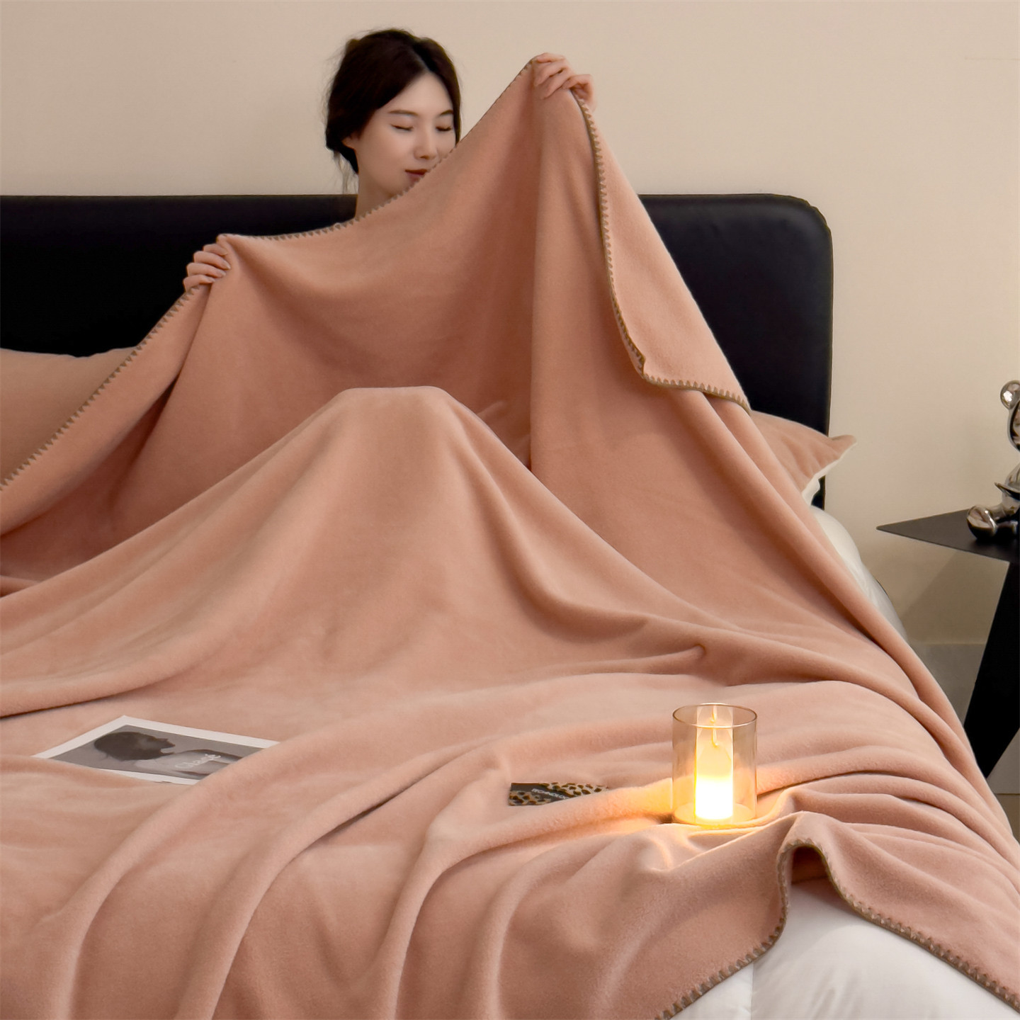 Cashmere-like Thickened Coral Fleece Blanket photo 8