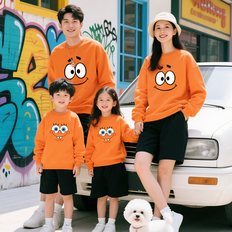Parent-Child Matching Sweatsuits New FallWinter Styles For Families Of Three Or Four Casual And Loose-Fitting photo 3