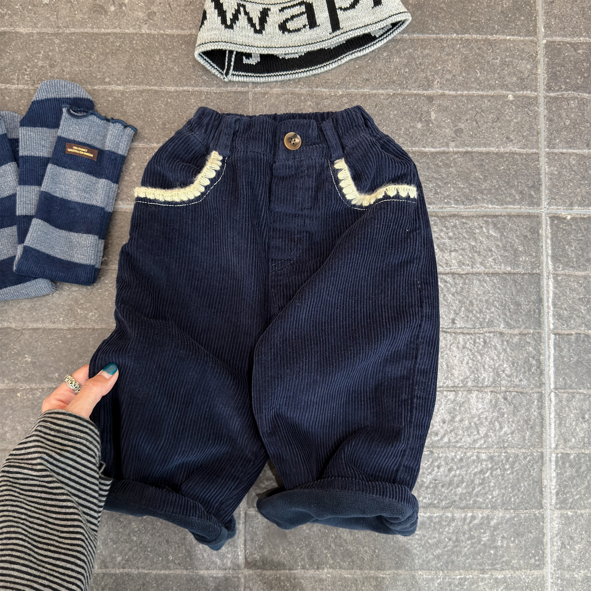 Chic Lace-Trimmed Corduroy Baby Straight-Leg Pants photo 4