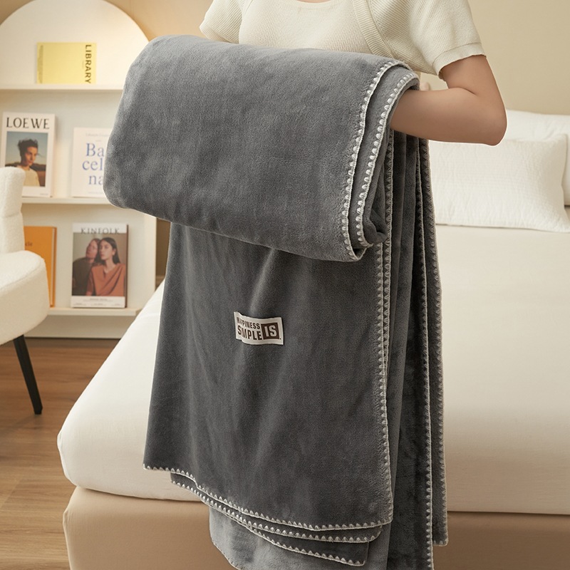 Thickened Flannel Shawl Air-conditioning Blanket photo 2