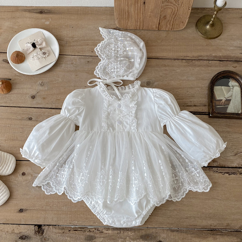 Halter-neck Long-sleeve Lace-trimmed Romper Hat photo 1