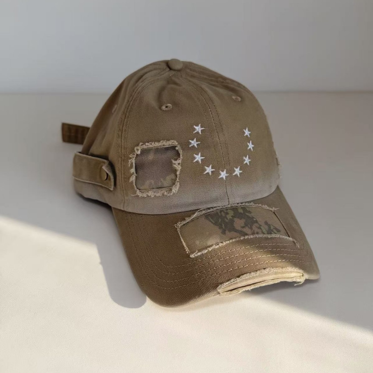 Street-style Distressed Baseball Cap Fashionable And Versatile Vintage-look Frayed-brim Snapback photo 7