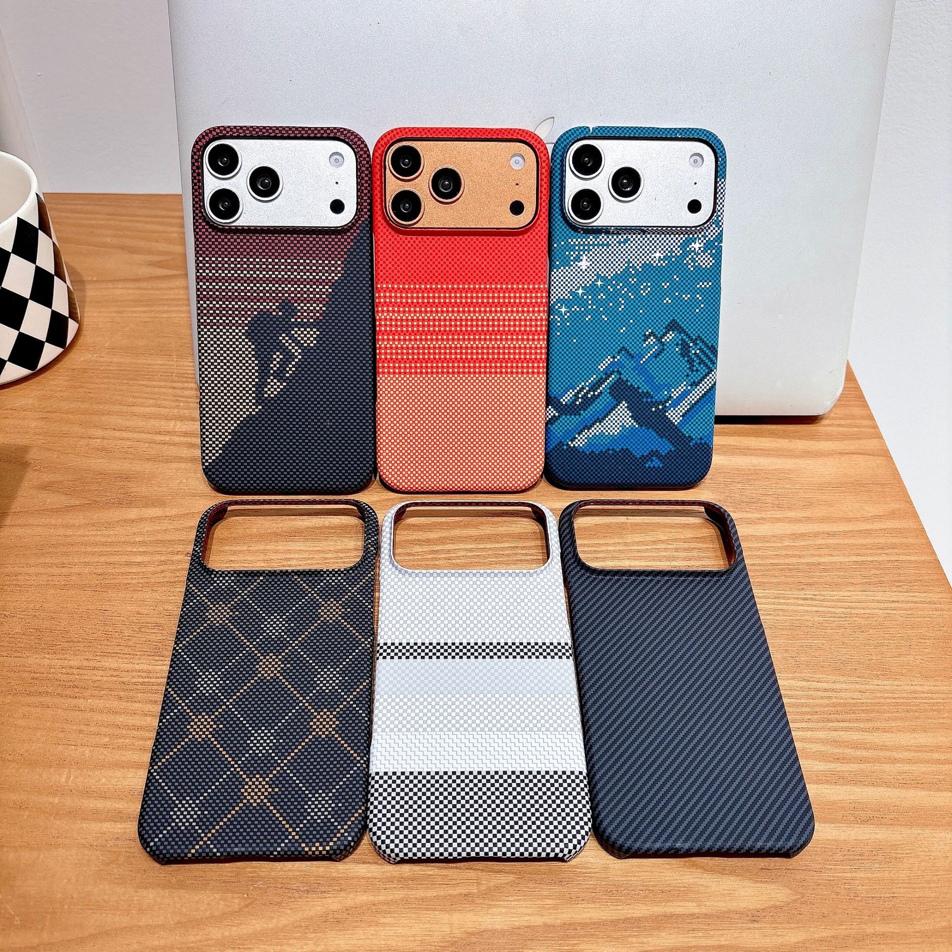 Compatible With The 18 Pro Max Carbon Fiber Magnetic Phone Case photo 4