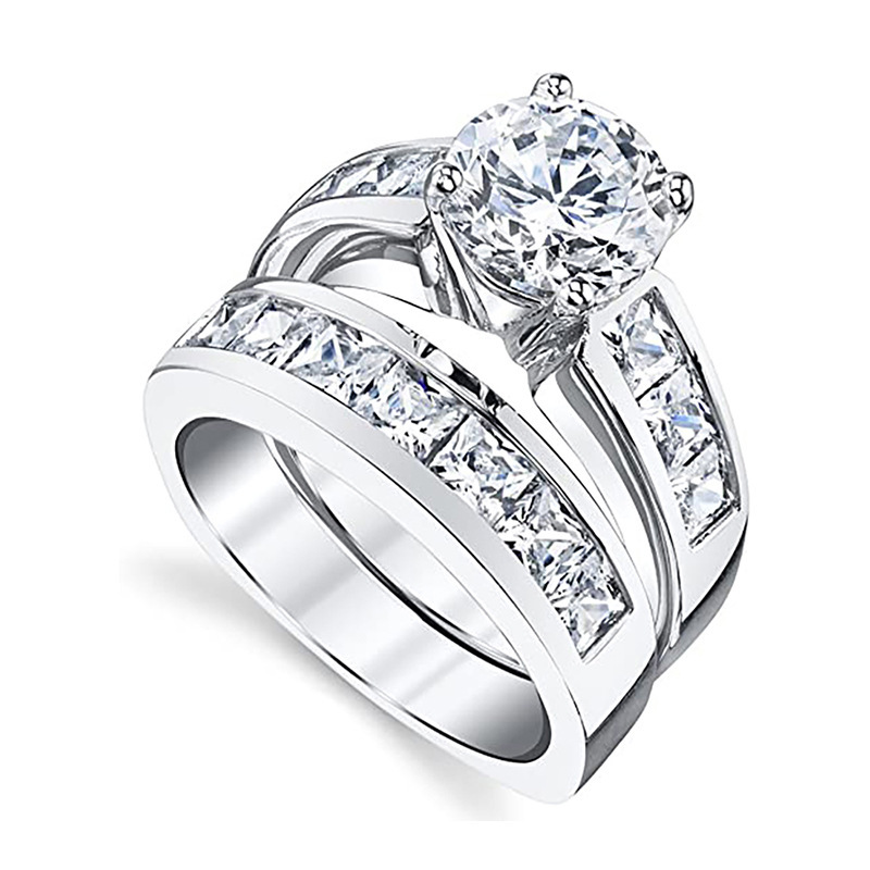 Fashionable Diamond-studded Couple Rings photo 5