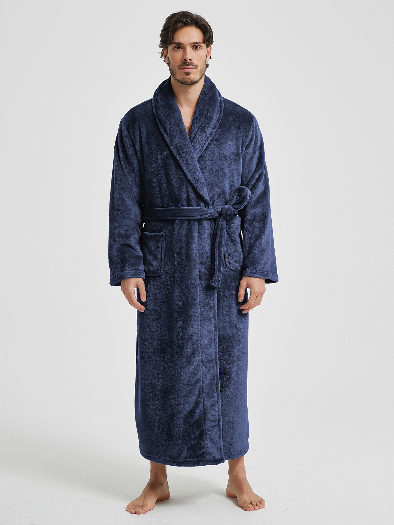 European And American-style Flannel Men's House Robe photo 6