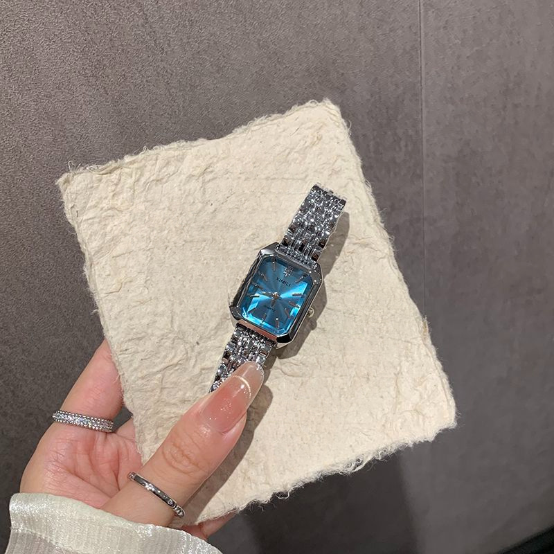 New Womens Watch With A Small Square Dial photo 3