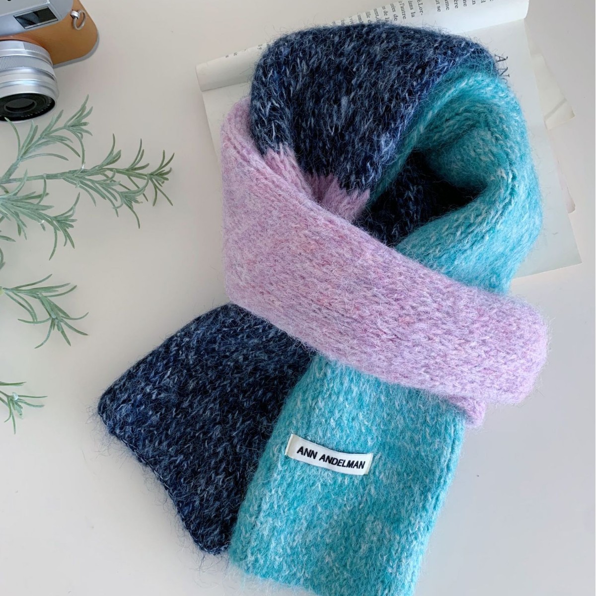 Color-block Knitted Scarf For Women Warm And Versatile photo 4