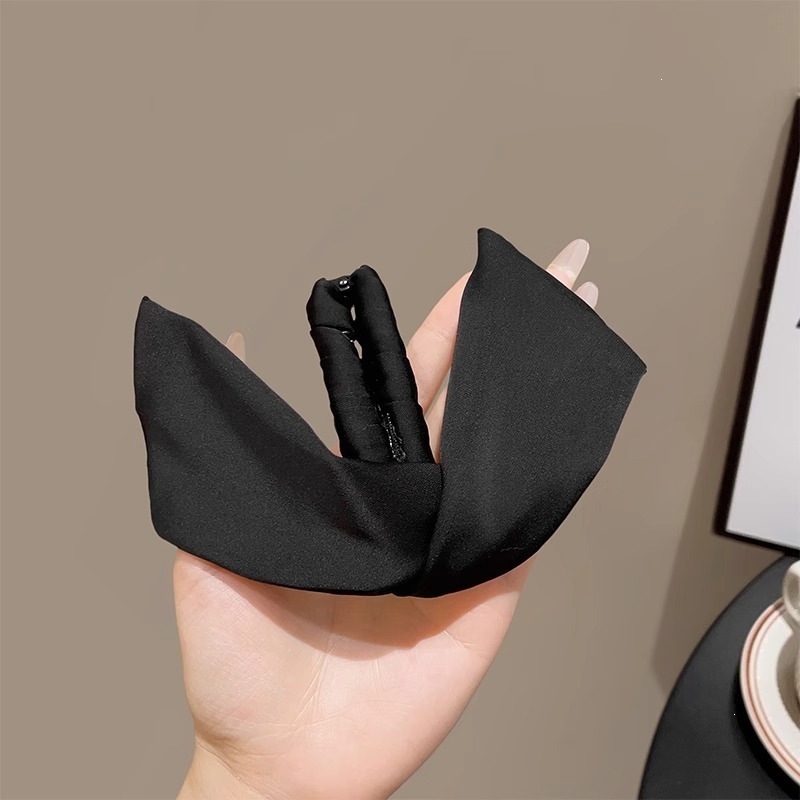 Back-of-head Hair Clip Hair Accessory photo 2