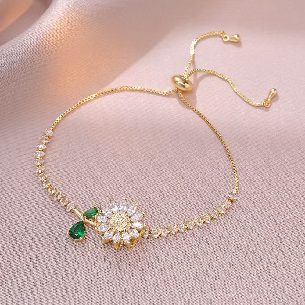 Japanese-Korean Style Swivel Sunflower Zircon Necklace photo 6