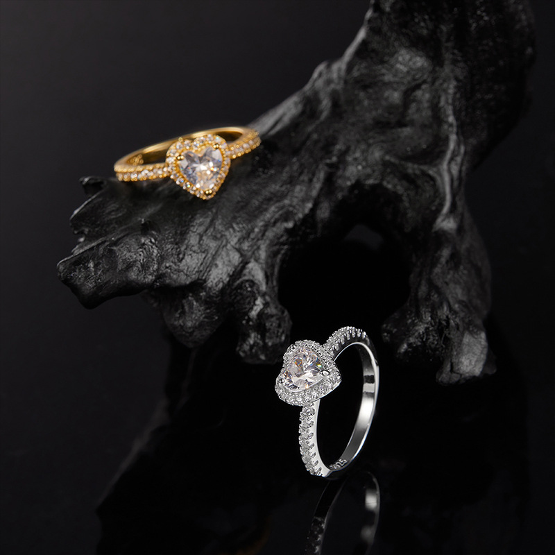 Love-Heart Moissanite 925 Silver Platinum-Plated Ring For Women photo 3