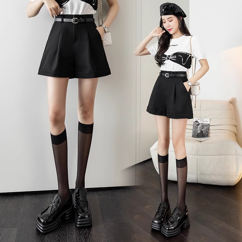 Chic Relaxed-fit Figure-flattering A-line Casual Hot Pants photo 7