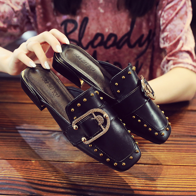 Fashionable Chunky-heel Sandals For Outdoor Wear photo 2