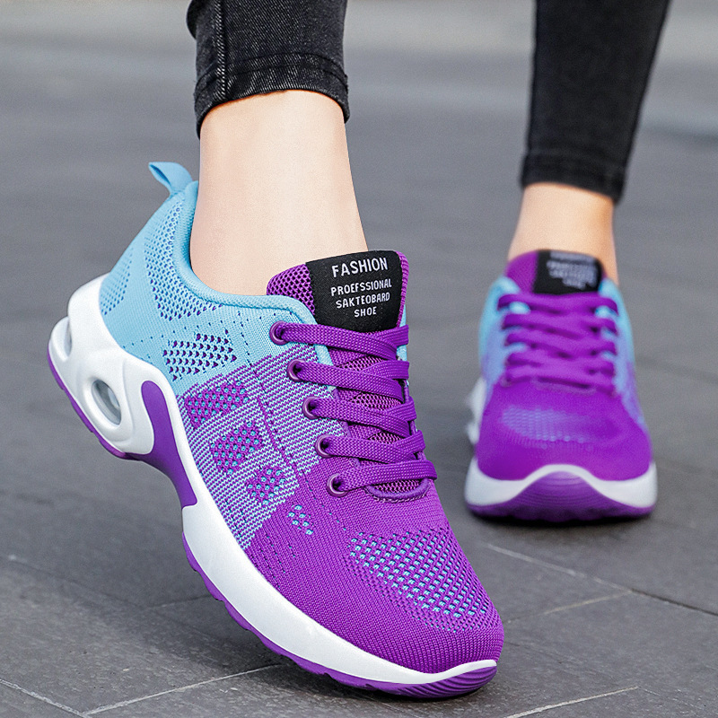 Womens Flyknit Mesh Shoes In Plus Sizes Comfortable Running Shoes photo 1