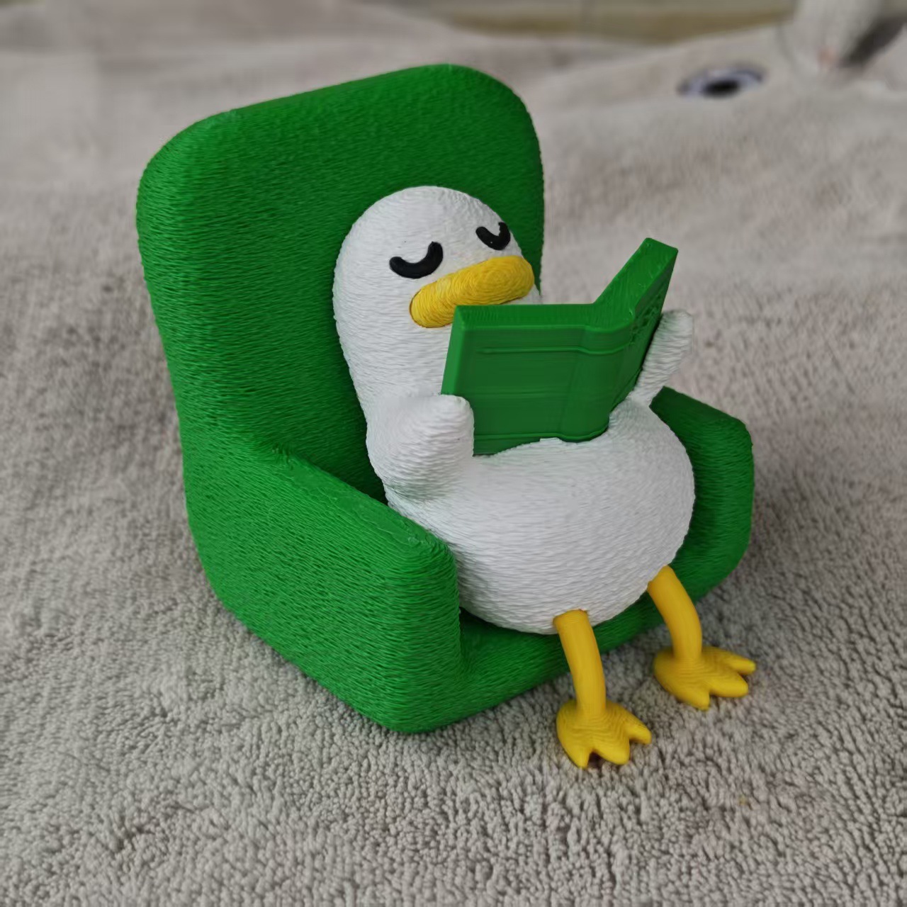 Cute New Best-selling Decorative Reading Duck Toy photo 4