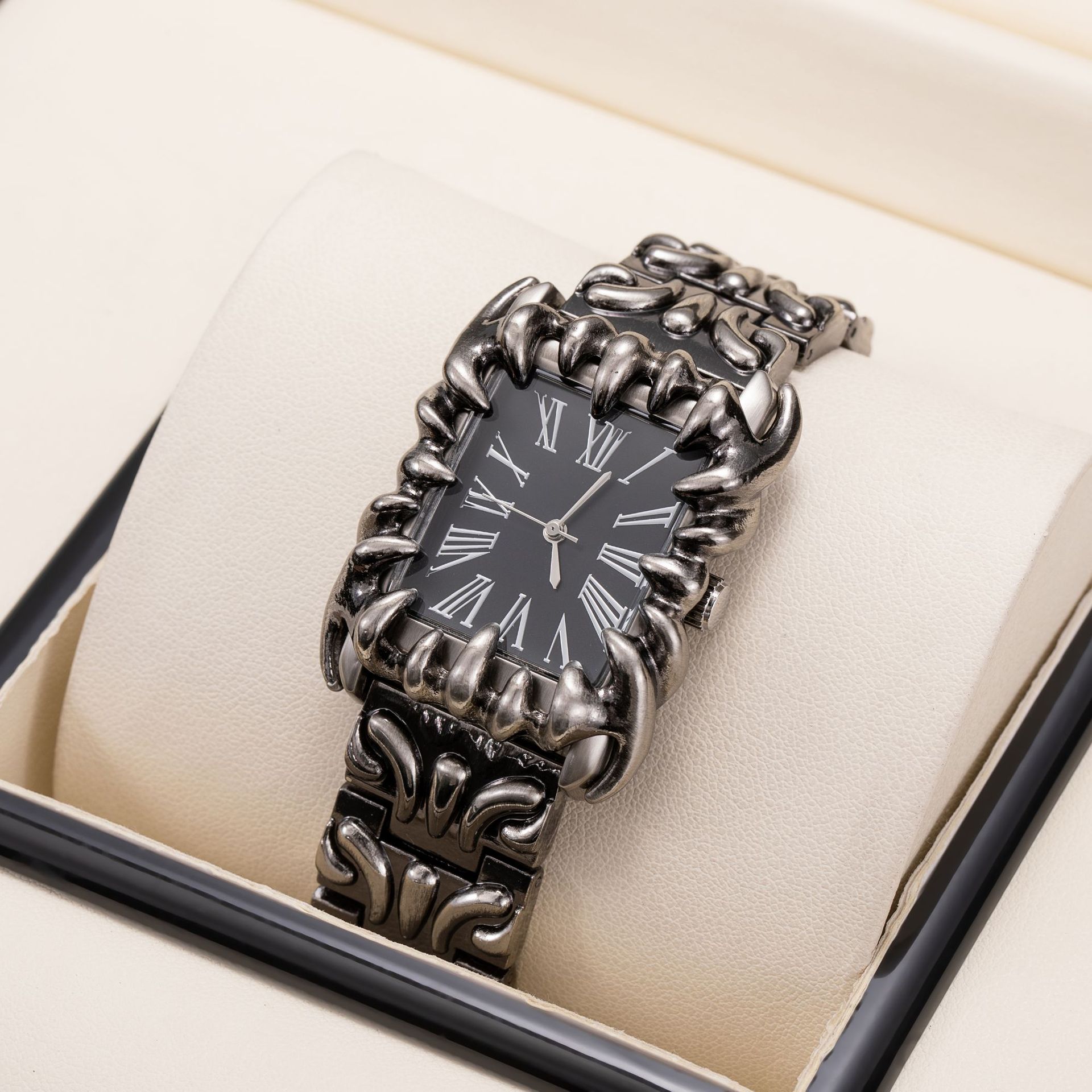 European And American Style Retro Personalized Embossed Irregular Shaped Pointed Claw Mens Watch photo 6