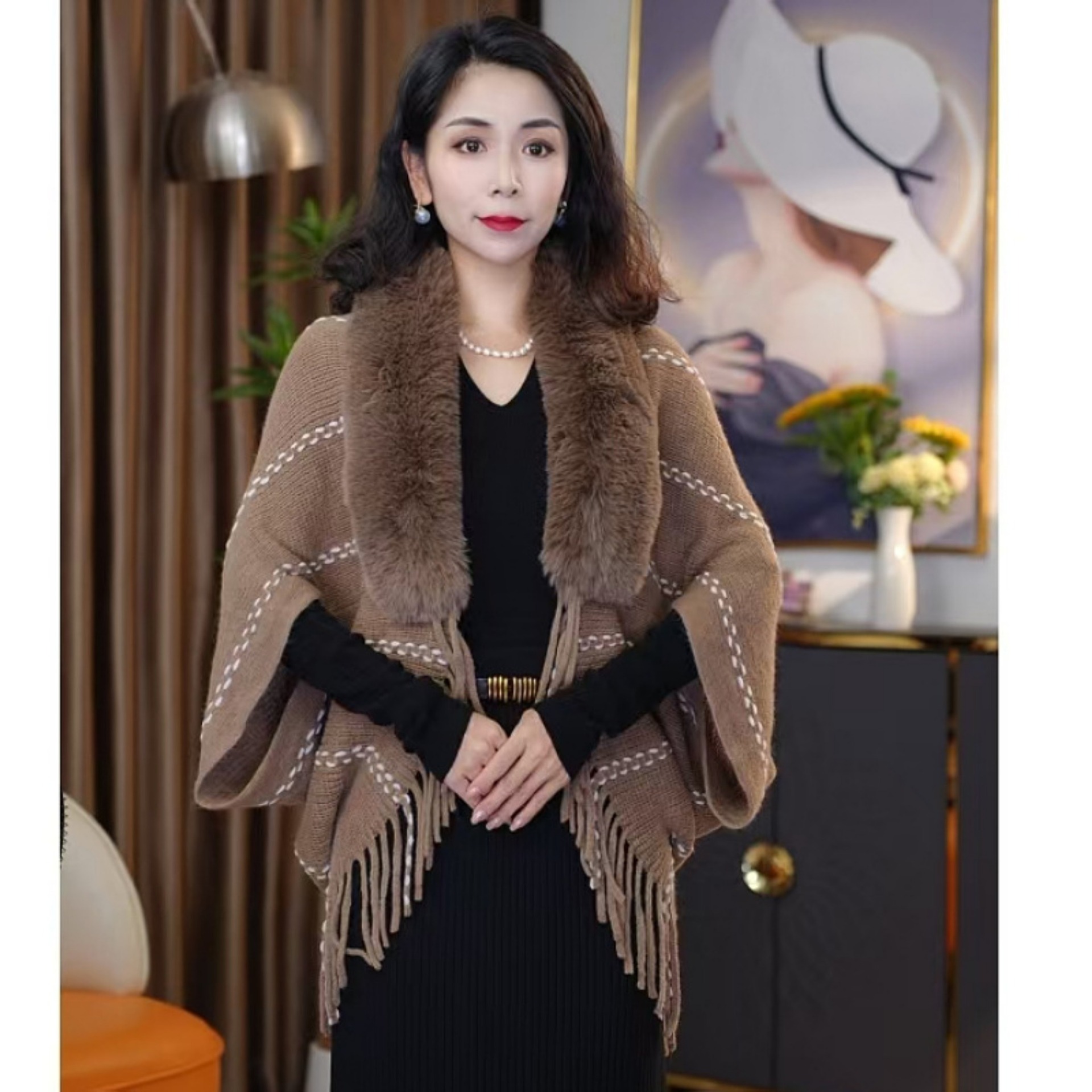 New Knitted Shawl With A Fur Collar And Tassels photo 8