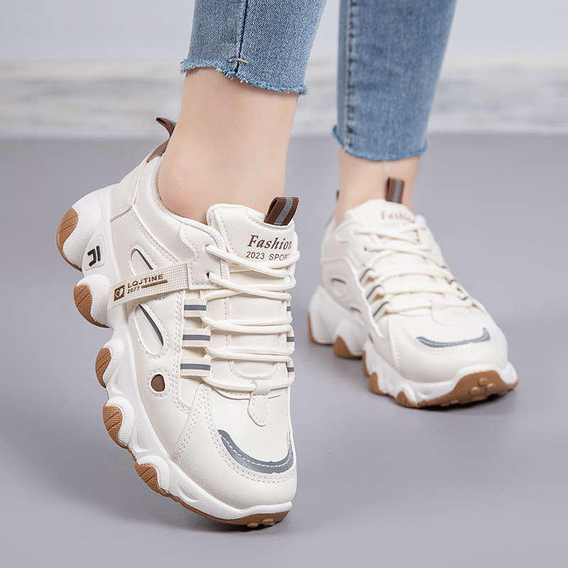 Anti-slip Sports  Lightweight Style Fashionable And Casual Women's Shoes photo 3