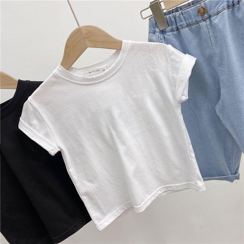 Stylish And Versatile Tops For Boys And Girls photo 3