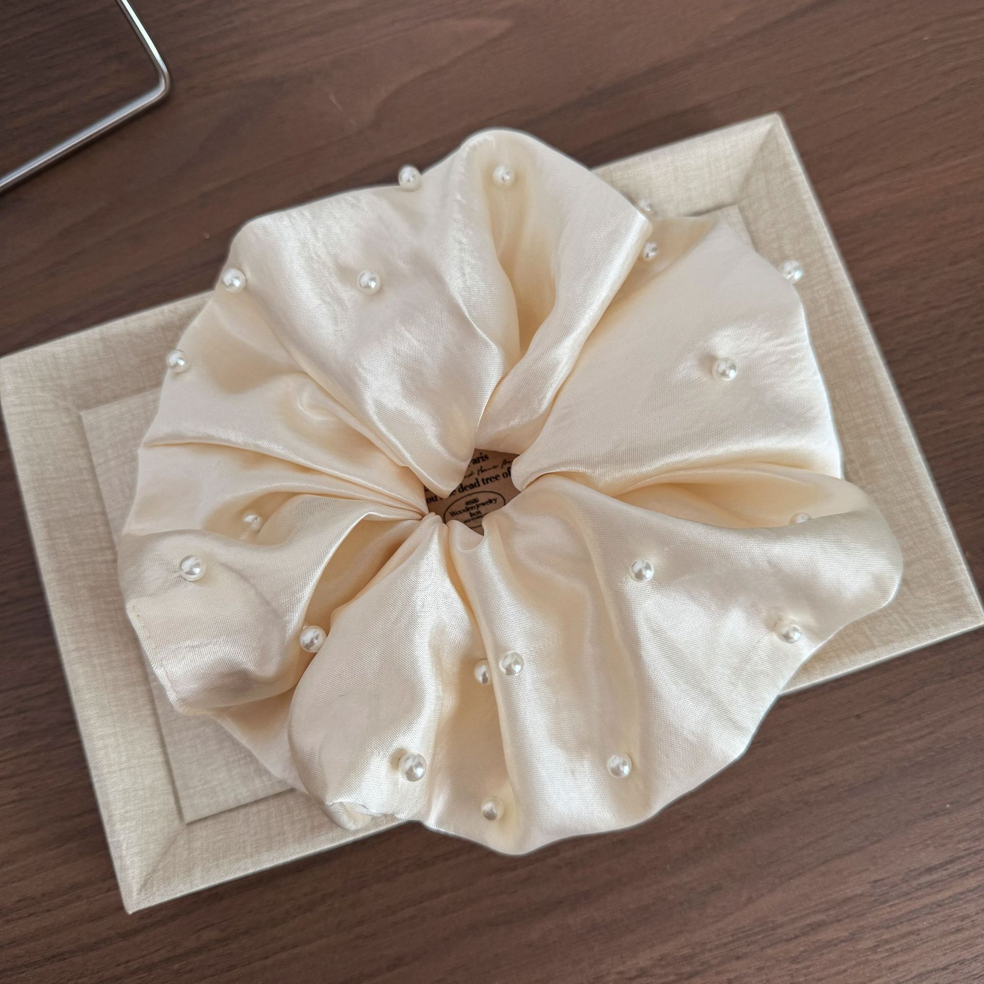 French-style Womens Bun Hair Tie photo 4