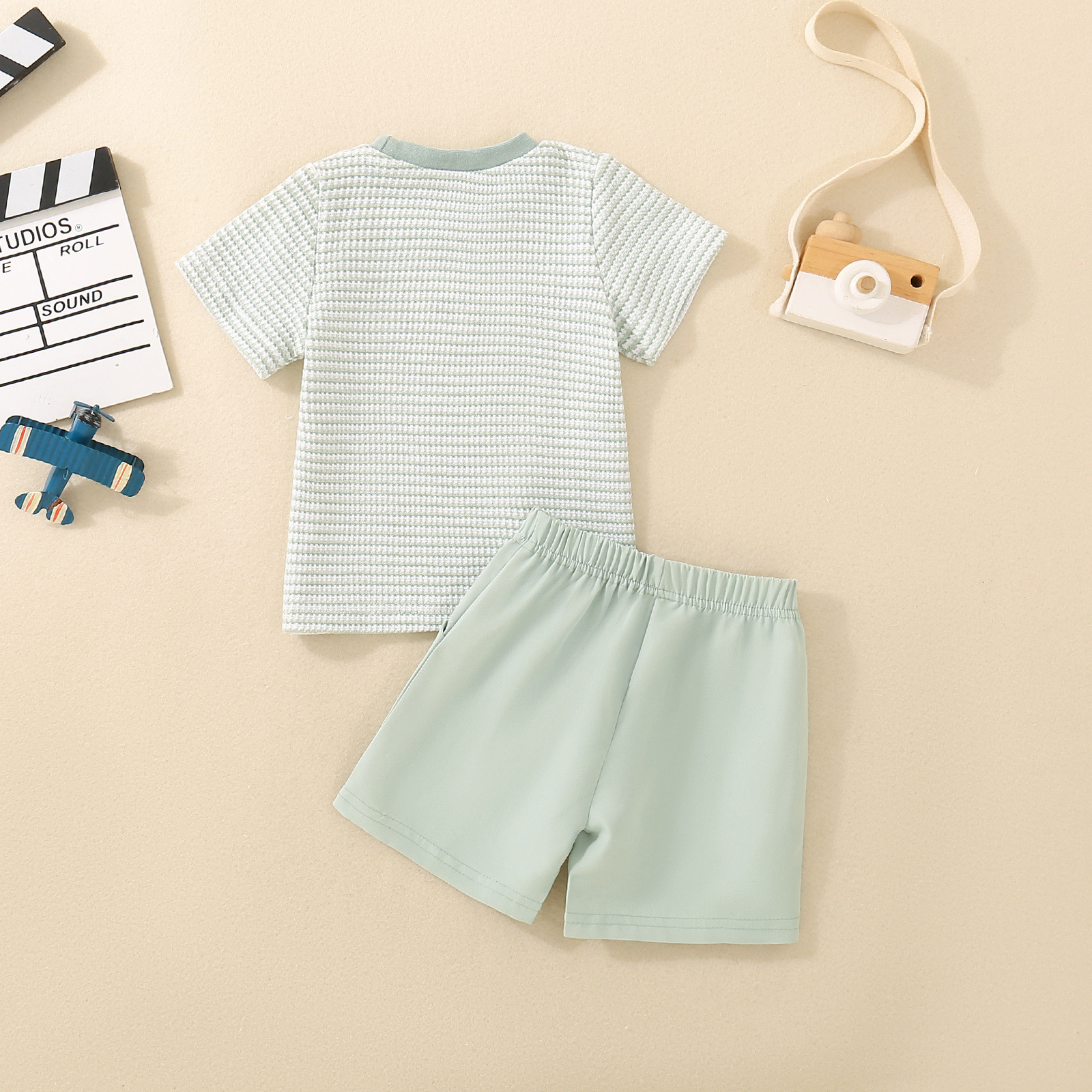 Baby Short-sleeve Top And Shorts Set photo 2