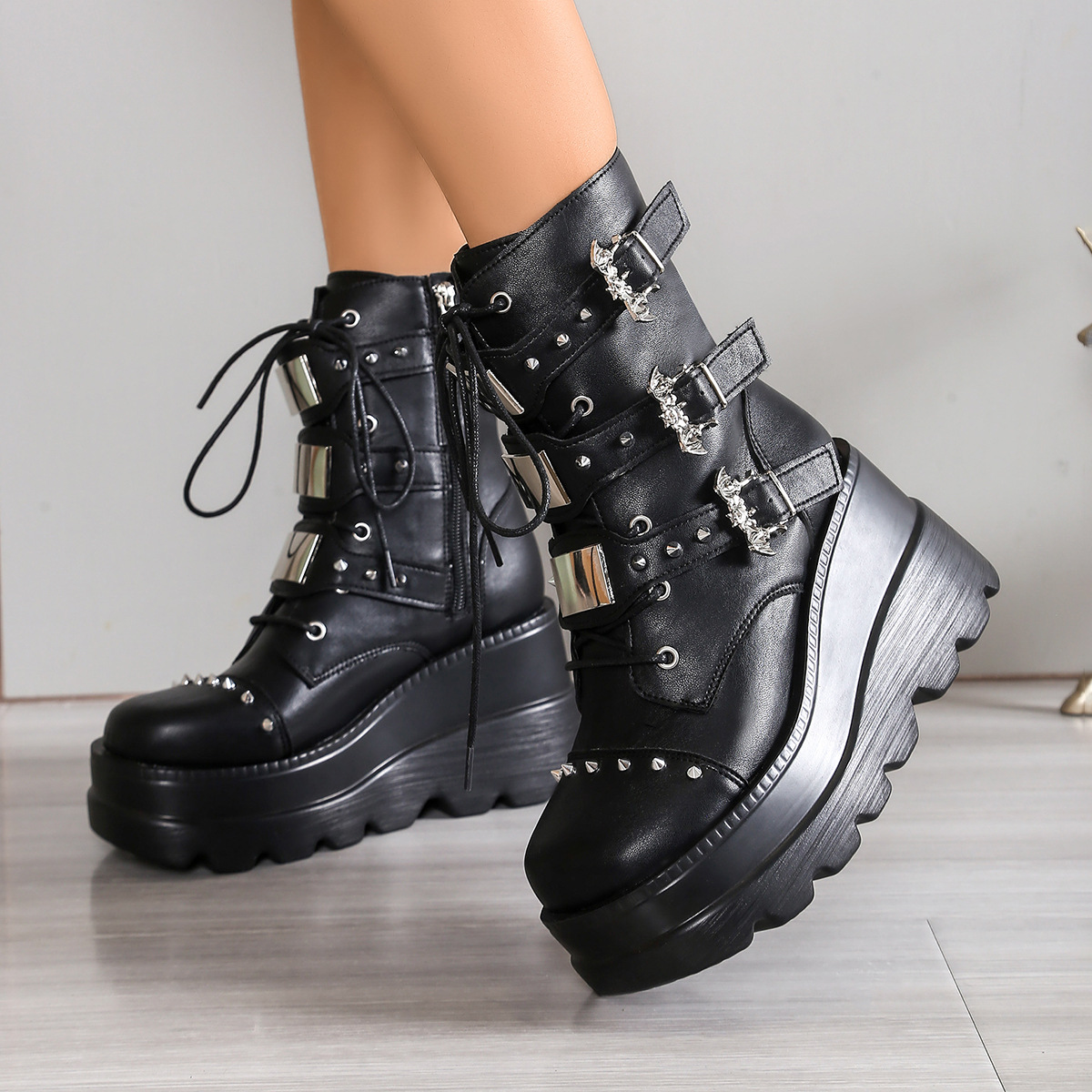 Punk-style Studded Belt Buckle Platform Dr Boots photo 2