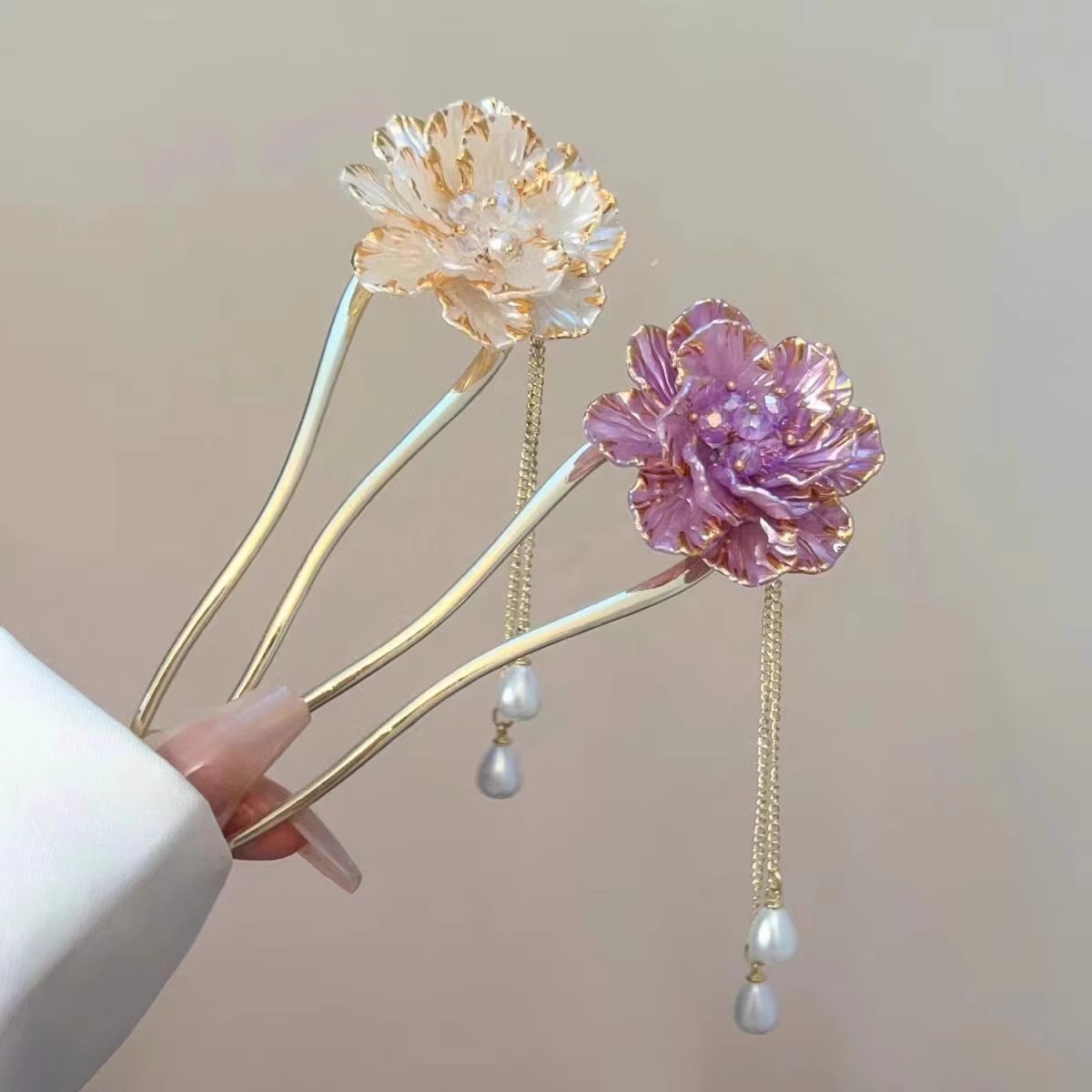 Female Retro Exquisite Peony Flower Tassel U-shaped Hairpin photo 1