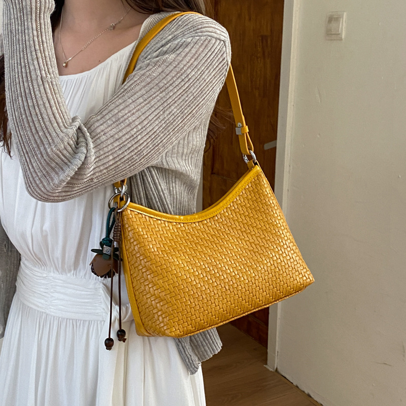 Woven-pattern Underarm Bag Womens Korean-style Niche Single-shoulder Bag photo 6