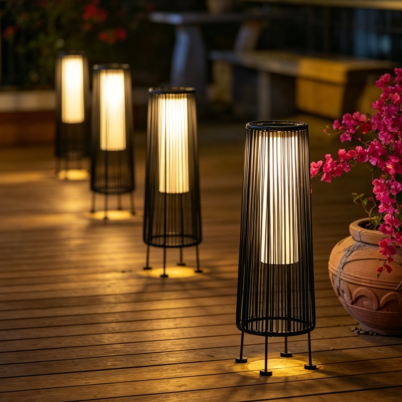 New Courtyard Solar Outdoor Light photo 3