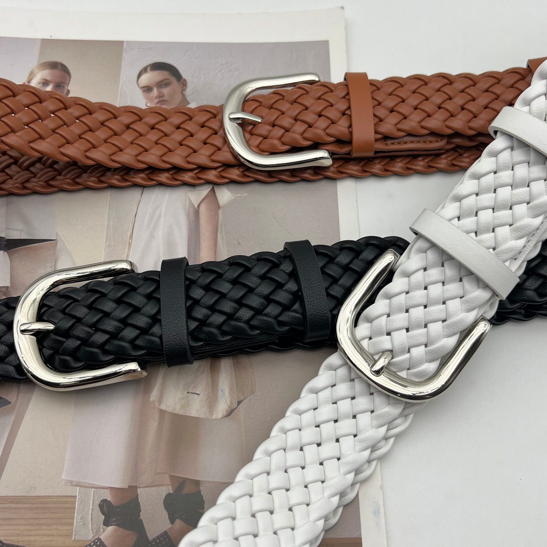 Niche-design Rivet Thin Leather Belt photo 7
