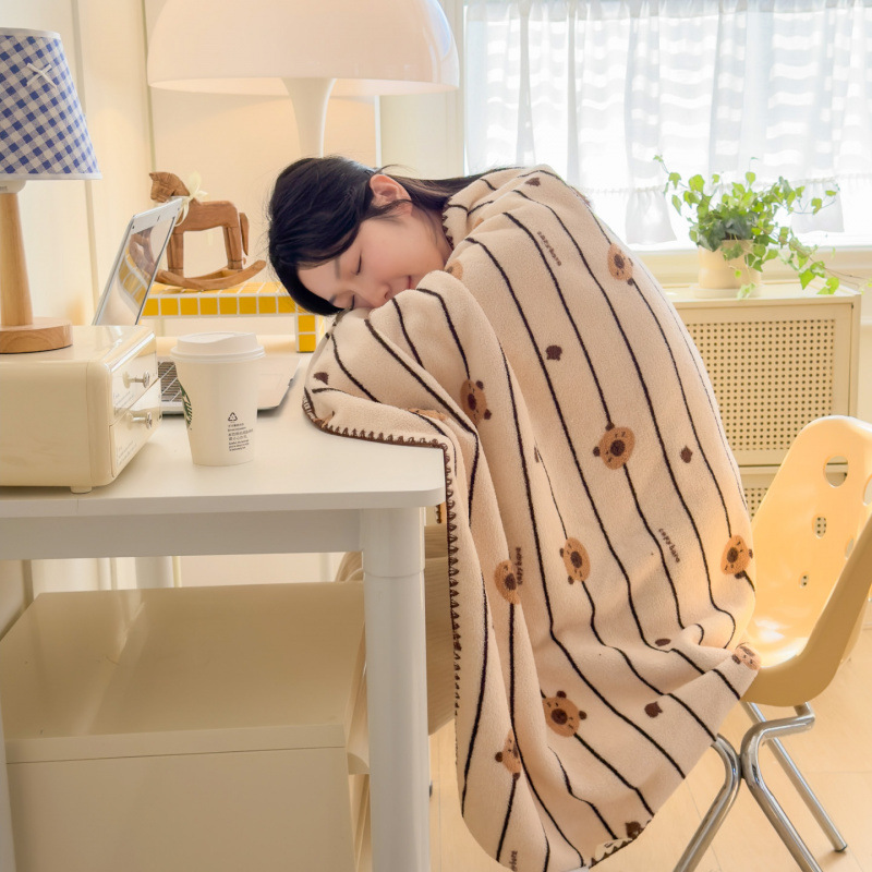 New Sherry Velvet Multifunctional All-Season Blanket Office Shawl Blanket photo 2