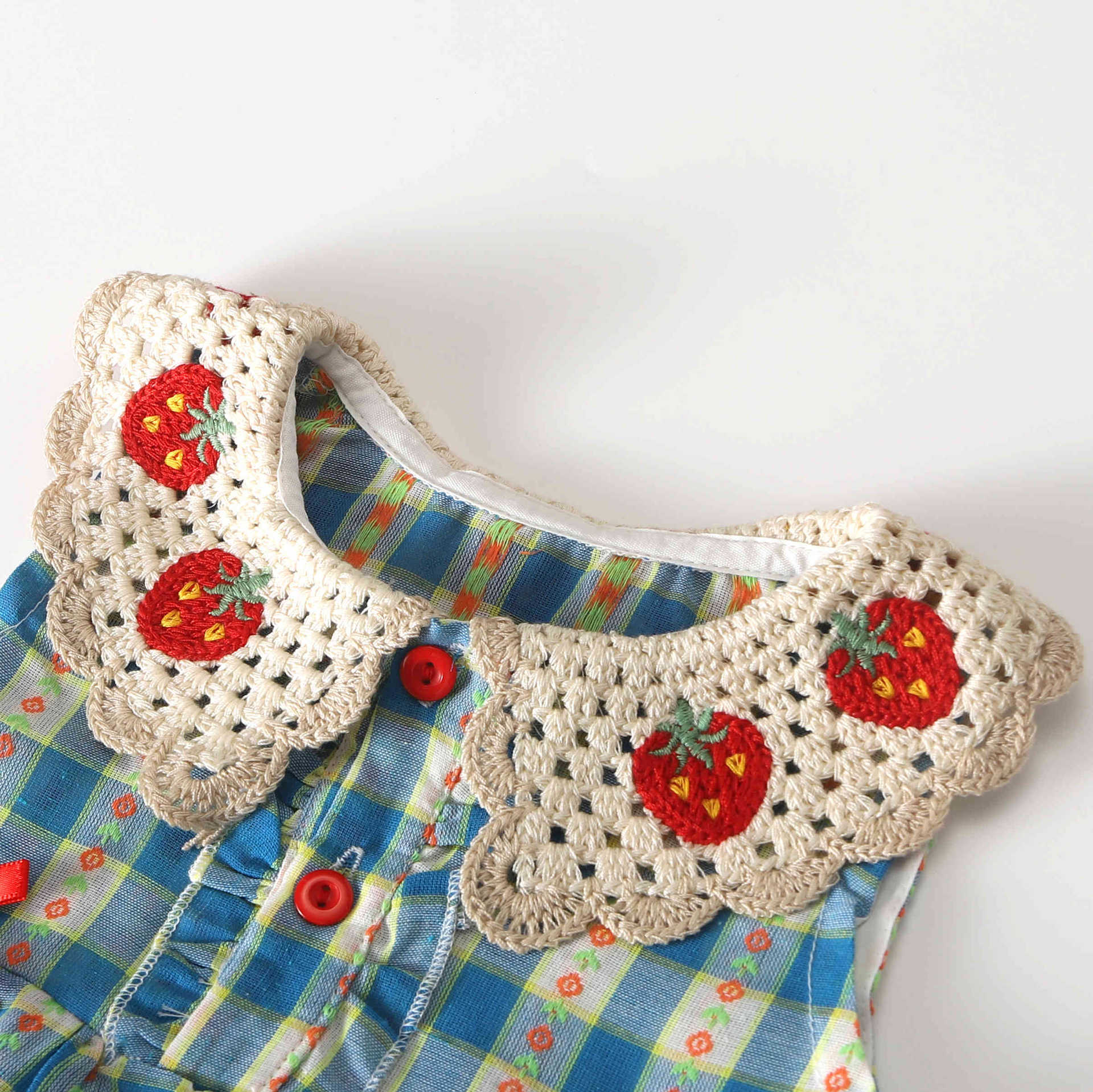 Lace-trimmed Collar Sleeveless Top And Lace Trim Childrens Clothing Set photo 2
